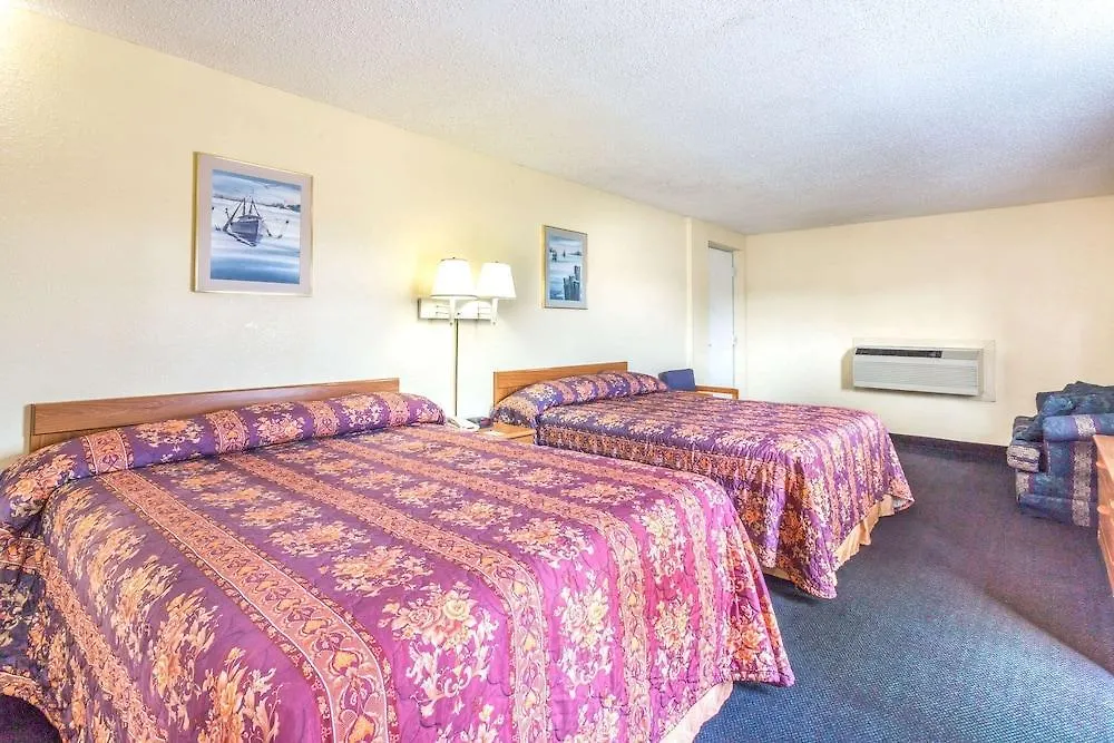 Travelodge By Wyndham Virginia Beach Bay Beach Hotel