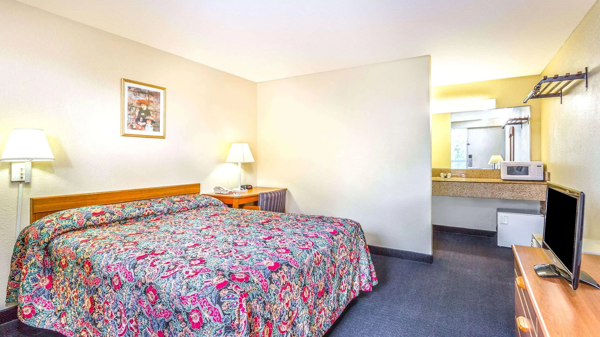 Hotel Travelodge By Wyndham Virginia Beach Bay Beach